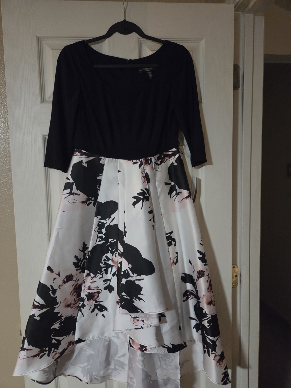 R&M RICHARDS Black Bodice Floral High-Low Dress 4P